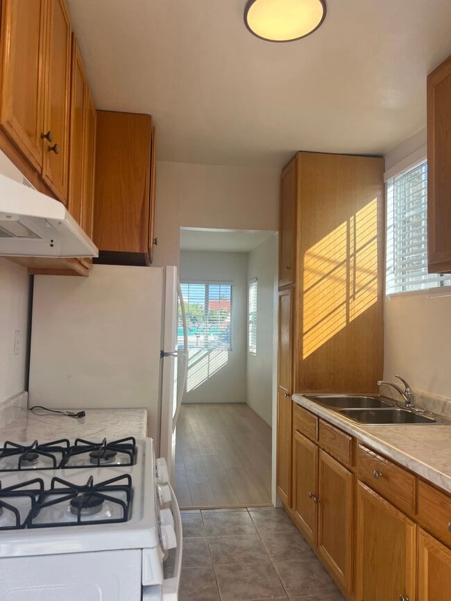 2419 Arizona Ave, undefined, 2419 Arizona Ave, Santa Monica, CA 90404, Photo:2