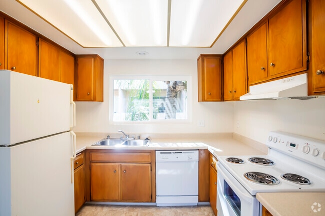 La Cuesta Apartments, undefined, 7272 Saranac St, La Mesa, CA 91942, Photo:3