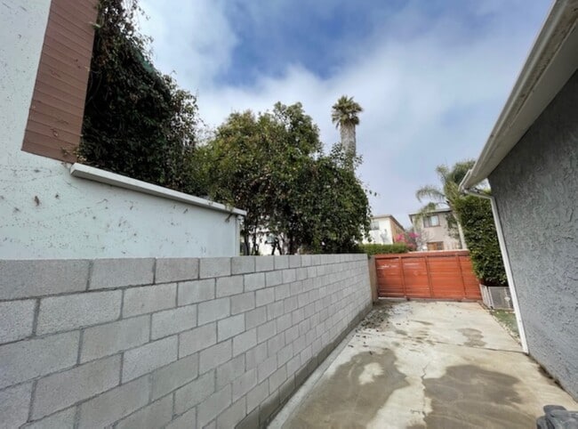 526 Brooks Ave, undefined, 526 Brooks Ave, Venice, CA 90291, United States, Photo:2