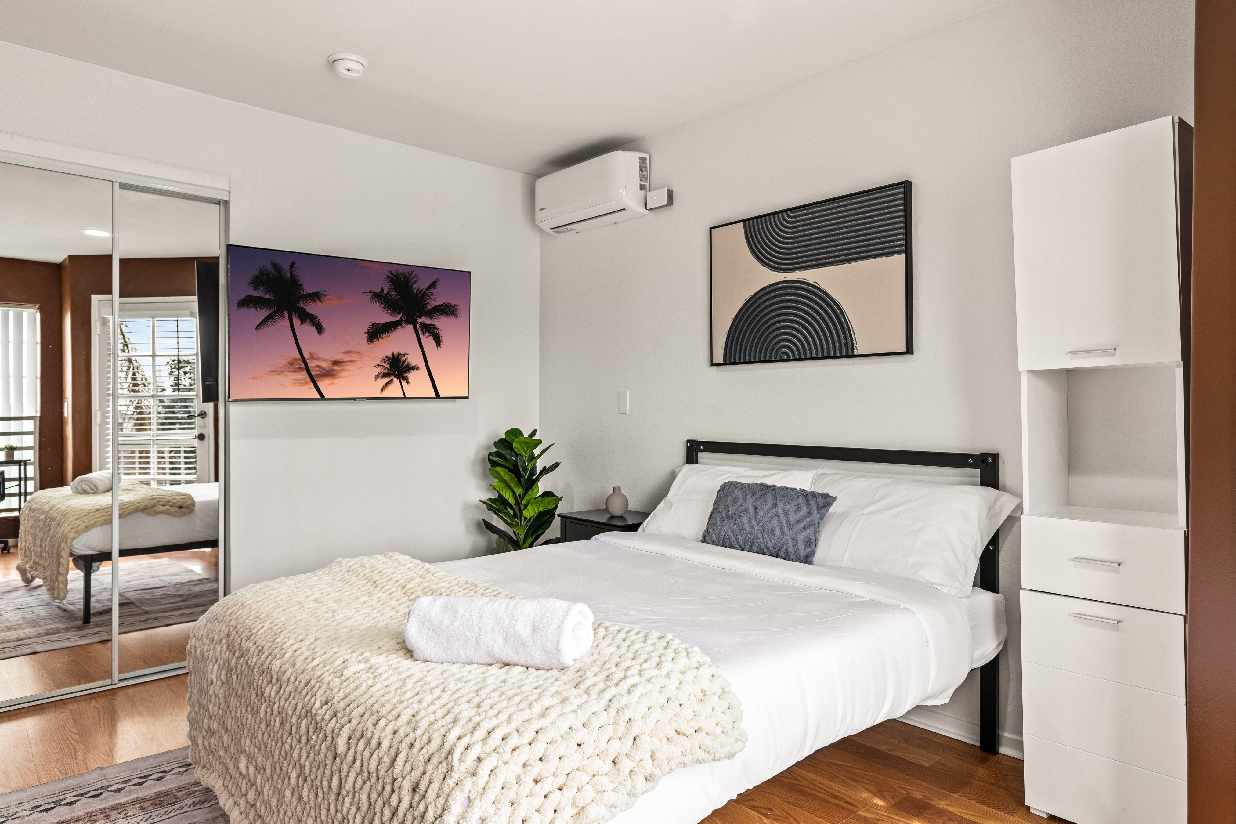 10777 Ashton, ucla, 10777 Ashton Ave, Los Angeles, CA 90024, USA, Photo:16