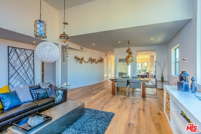 947 4th St, undefined, 947 4th St, Santa Monica, CA 90403, Photo:1