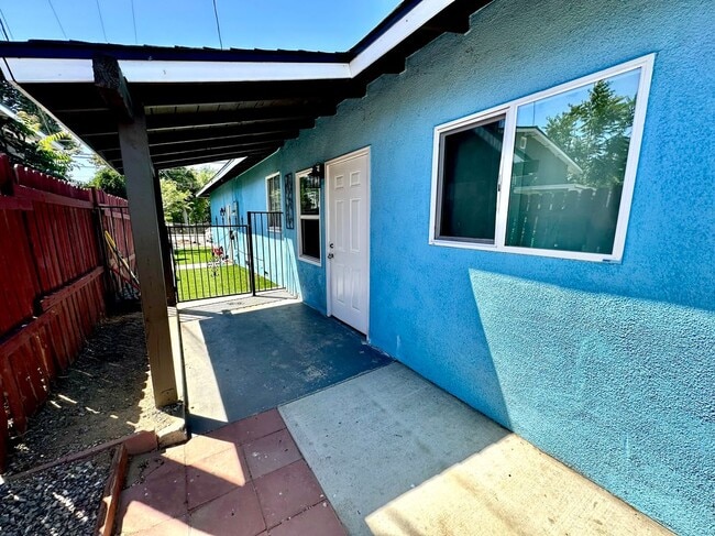 908 Orange St, undefined, 908 Orange St, Riverside, CA 92501, Photo:1