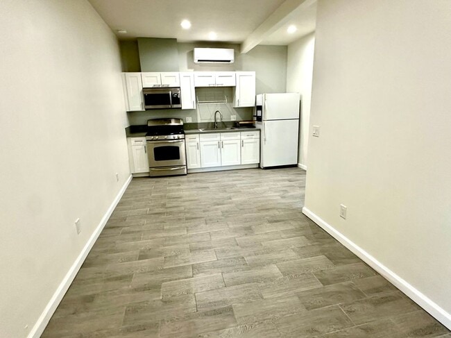 908 Orange St, undefined, 908 Orange St, Riverside, CA 92501, Photo:3
