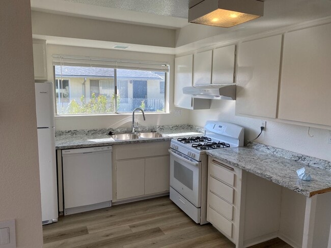 7580 Cathedral Oaks Rd Unit 12, undefined, 7580 Cathedral Oaks Rd, Goleta, CA 93117, Photo:4