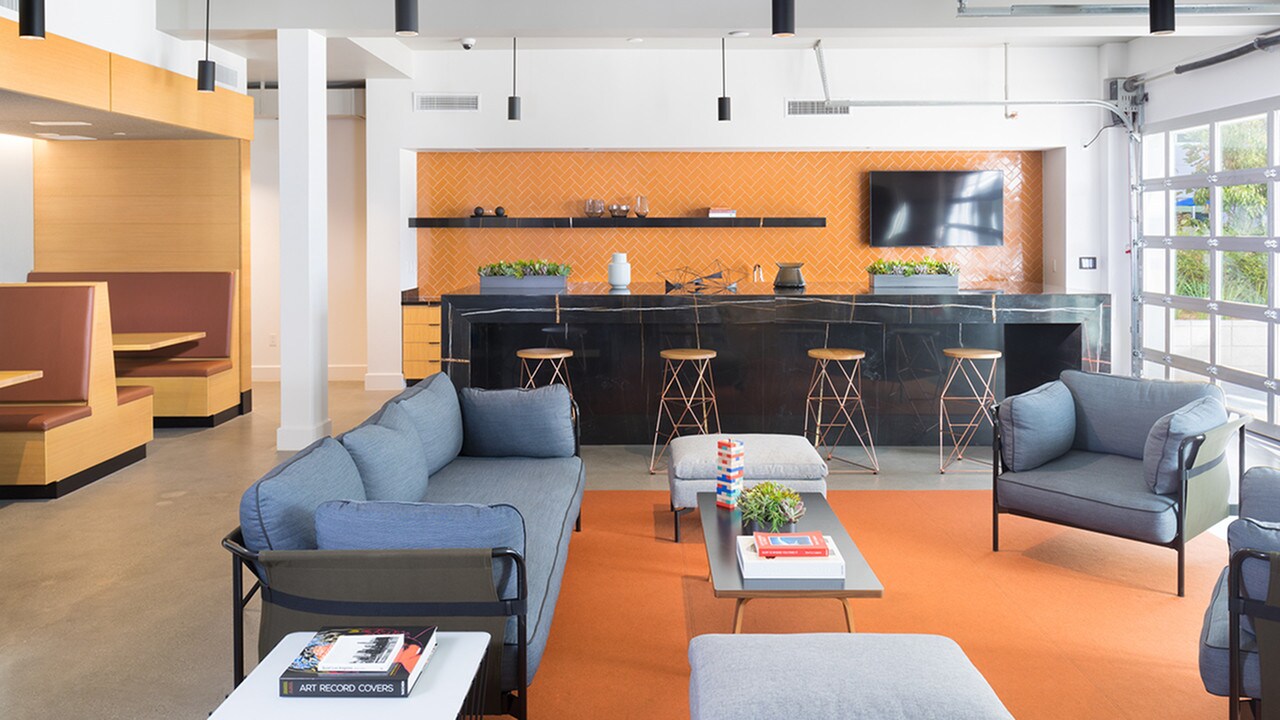 Axis, usc, 1200 S Broadway, Los Angeles, CA 90015, USA, Photo:1