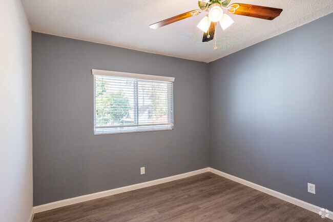 2249 W 24th St, usc, 2249 W 24th St, Los Angeles, CA 90018, USA, Photo:5