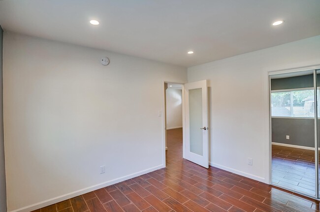 2249 W 24th St, usc, 2249 W 24th St, Los Angeles, CA 90018, USA, Photo:6