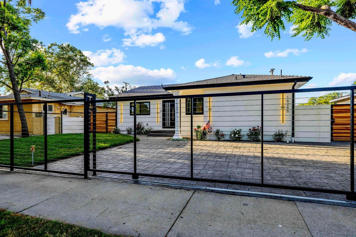 16245 Chatsworth St, csun, 16245 Chatsworth St, Los Angeles, CA 91344, Photo:0