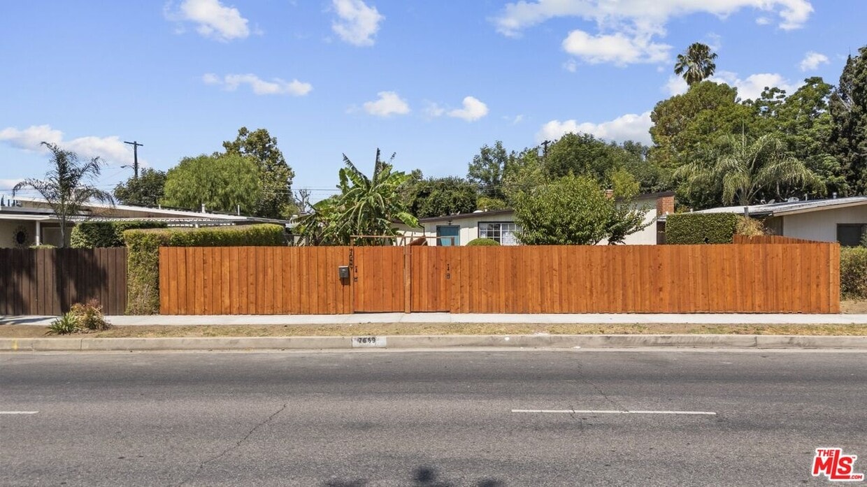 7659 Lindley Ave, csun, 7659 Lindley Ave, Los Angeles, CA 91335, Photo:0