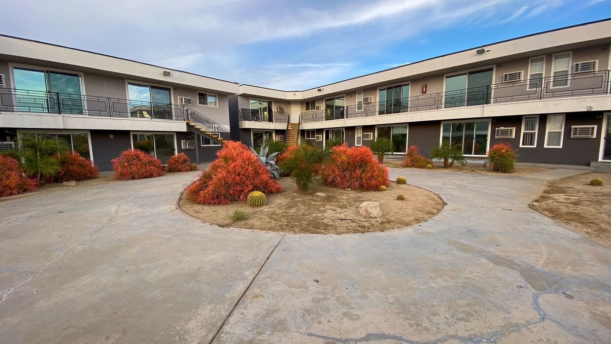 Willow Glen Apartments, undefined, 3635-3675 College Ave, San Diego, CA 92115, Photo:0