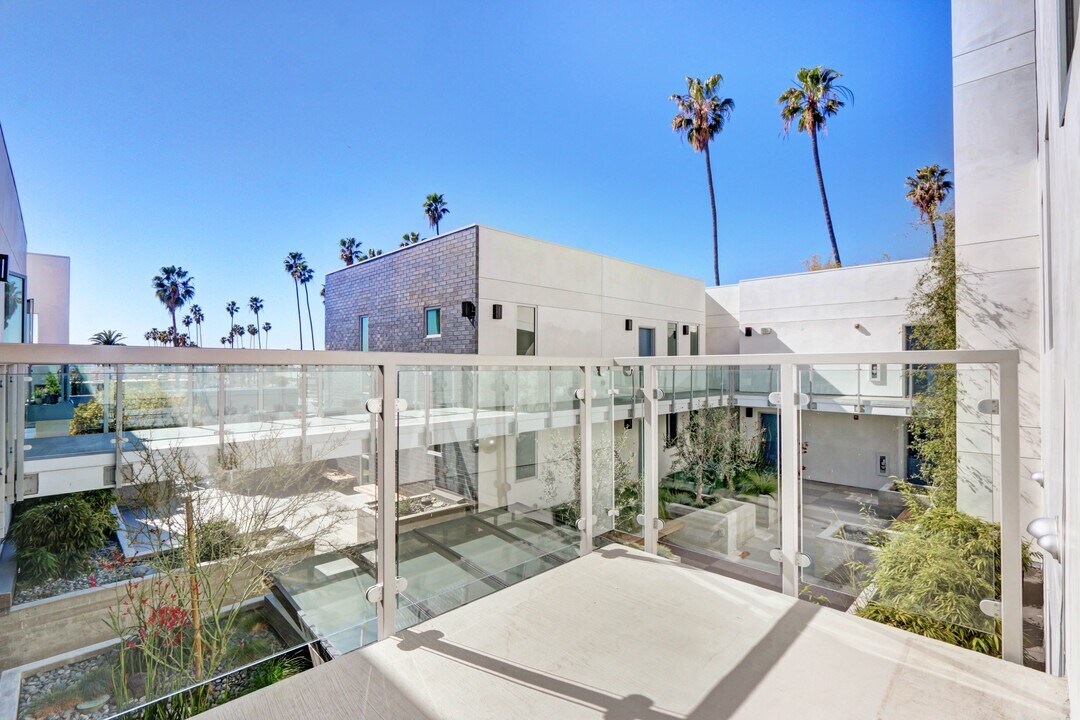The Stanford West, smc, 3008 Santa Monica Blvd, Santa Monica, CA 90404, Photo:0