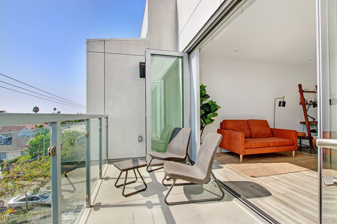 The Stanford West, smc, 3008 Santa Monica Blvd, Santa Monica, CA 90404, Photo:1