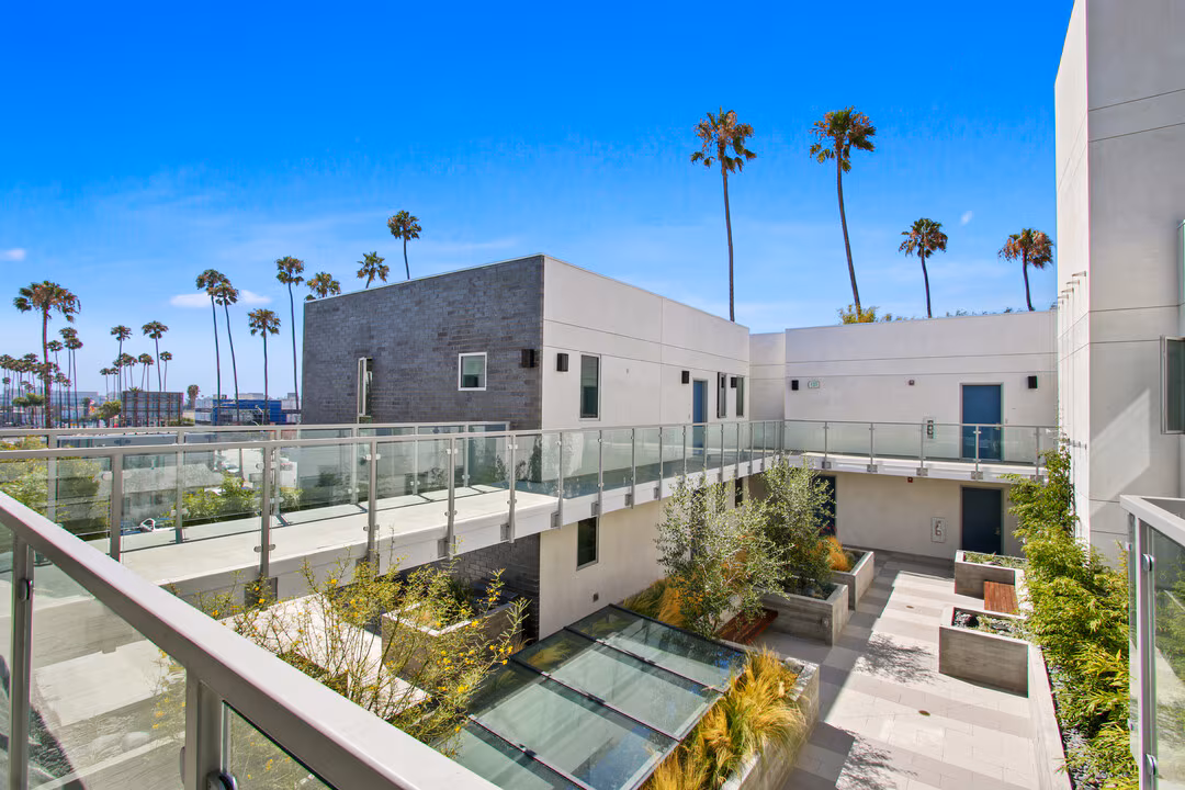 The Stanford West, smc, 3008 Santa Monica Blvd, Santa Monica, CA 90404, Photo:7