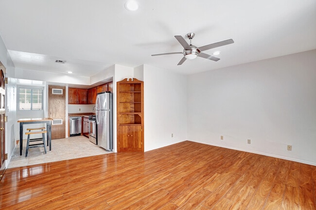 1824 S Barrington Ave, undefined, 1824 S Barrington Ave, Los Angeles, CA 90025, United States, Photo:1