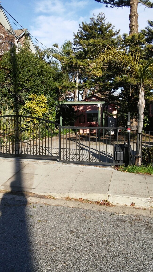 504 Cliff St, undefined, 504 Cliff St, Santa Cruz, CA 95060, Photo:1