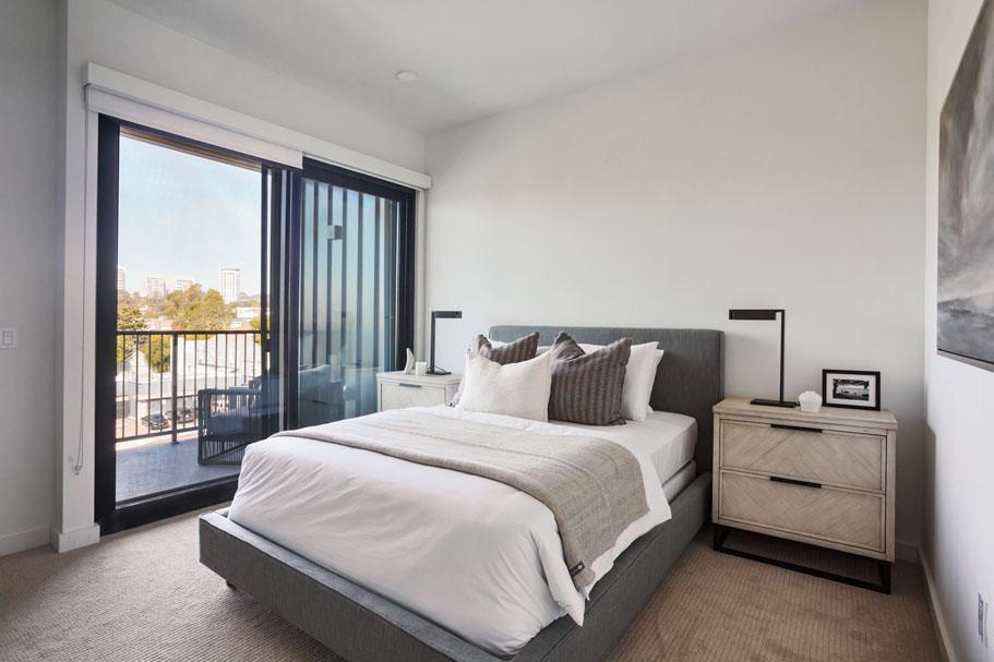 Ten310, undefined, 10310 Santa Monica Blvd, Los Angeles, CA 90025, USA, Photo:2