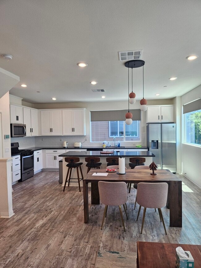 8405 N Fusion Way, csun, 8405 N Fusion Way, Sherwood Frst, CA 91325, Photo:4