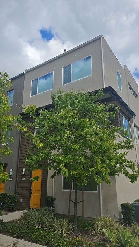 8405 N Fusion Way, csun, 8405 N Fusion Way, Sherwood Frst, CA 91325, Photo:0