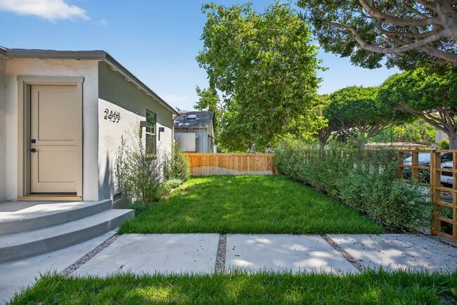 2453 Oak St, undefined, 2453 Oak St, Santa Monica, CA 90405, Photo:4