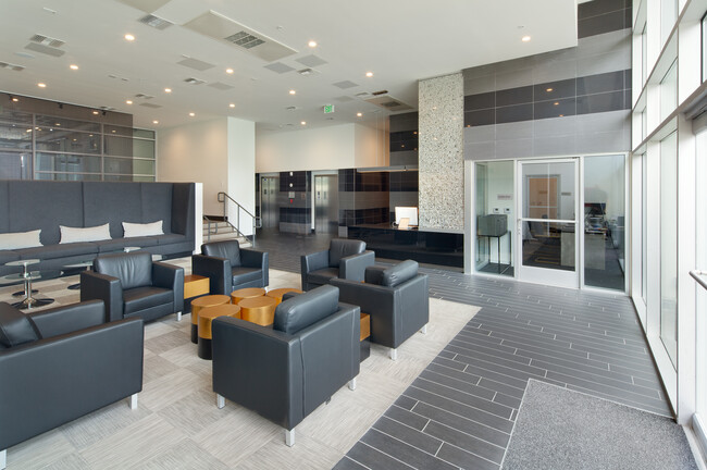 Luna On Wilshire, undefined, 3640 Wilshire Blvd, Los Angeles, CA 90010, USA, Photo:10