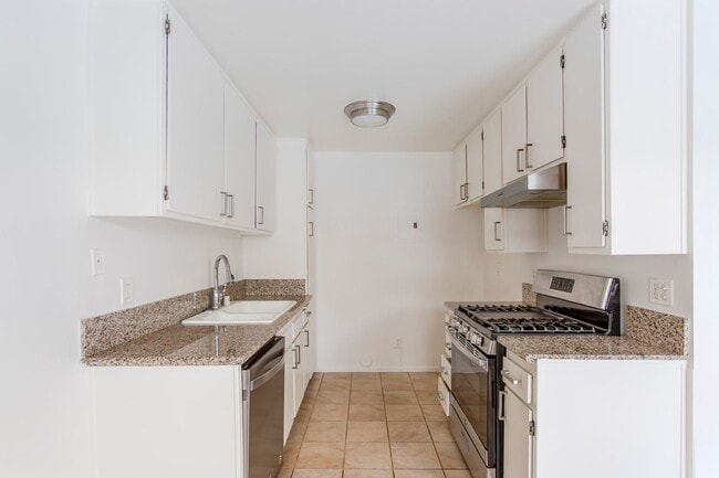 17204 Chatsworth St Unit THR33, csun, 17204 Chatsworth St, Los Angeles, CA 91344, Photo:2