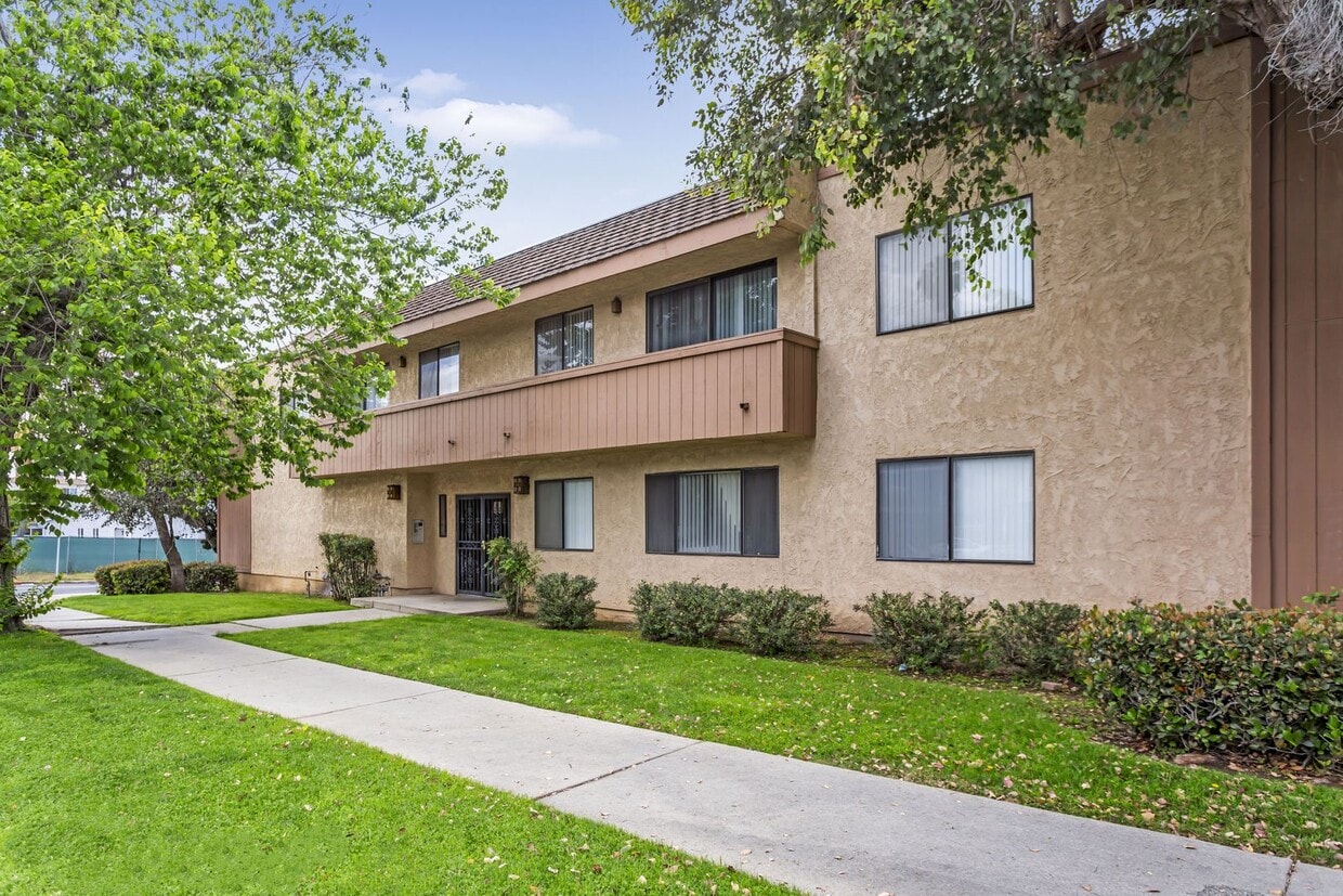 17204 Chatsworth St Unit THR33, csun, 17204 Chatsworth St, Los Angeles, CA 91344, Photo:0