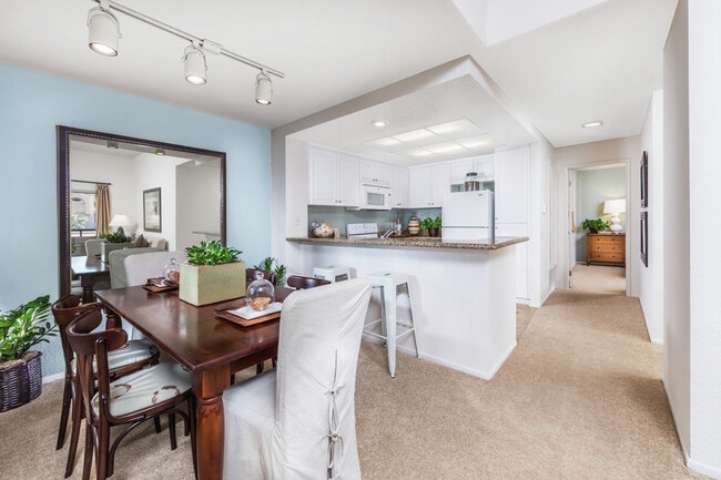 San Remo Villa Apartment Homes, undefined, 1011 San Remo, Irvine, CA 92606, Photo:2