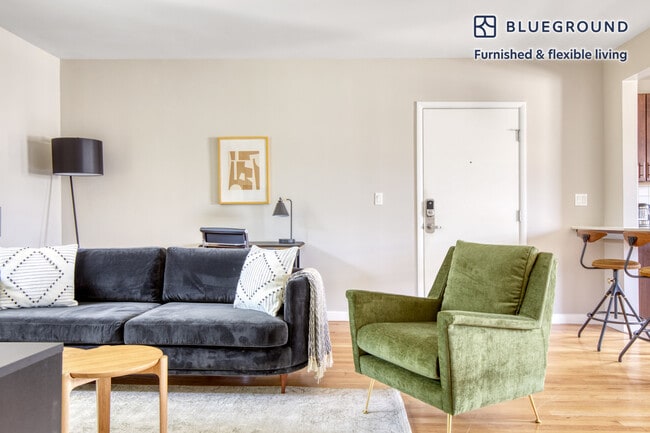 1067 Elkgrove Ave, undefined, 1067 Elkgrove Ave, Los Angeles, CA 90291, Photo:1