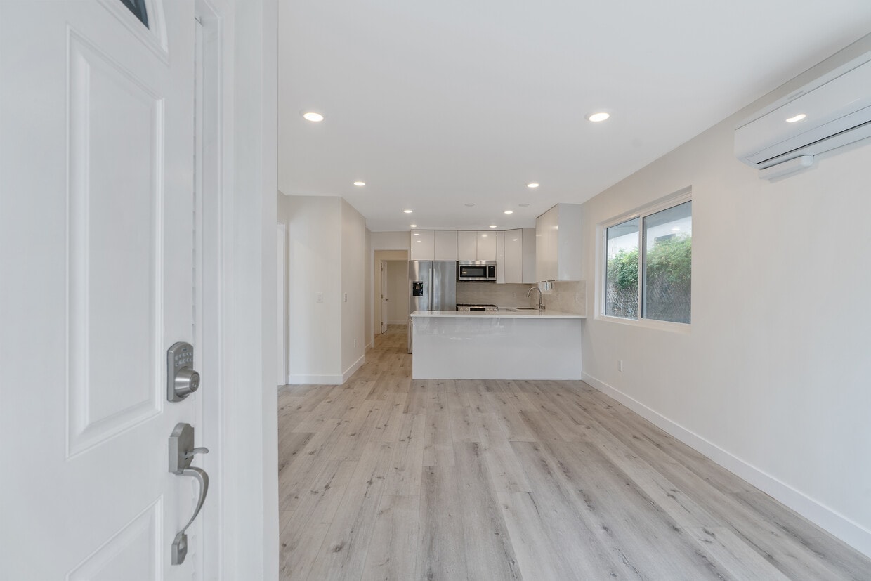 1025 Pleasantview Ave, undefined, 1025 Pleasantview Ave, Venice, CA 90291, Los Angeles County, Photo:0
