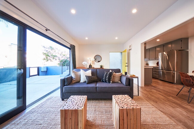 18 24th Ave, undefined, 18 24th Ave, Los Angeles, CA 90291, Photo:1