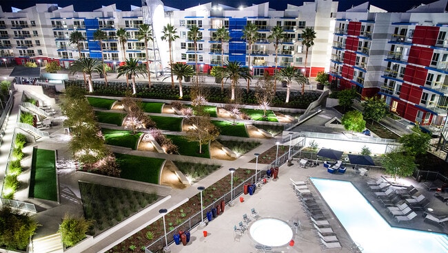 Shores, undefined, 4201 Via Marina, Marina del Rey, CA 90292, Photo:1