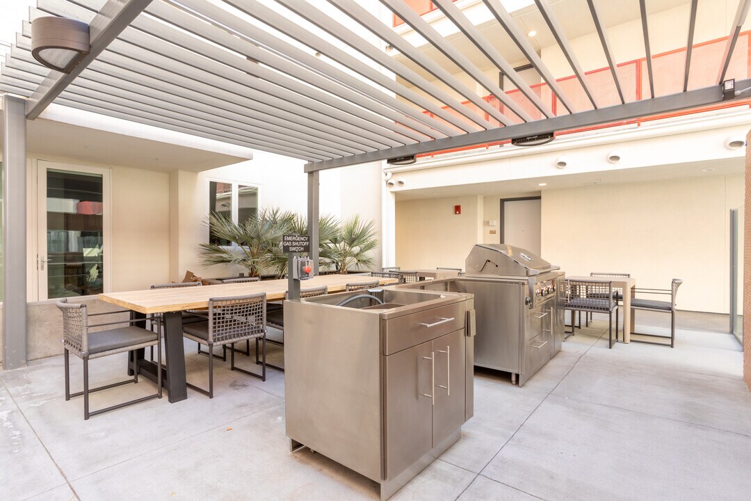 The Gemma, usc, 3540 Wilshire Blvd, Los Angeles, CA 90010, USA, Photo:2