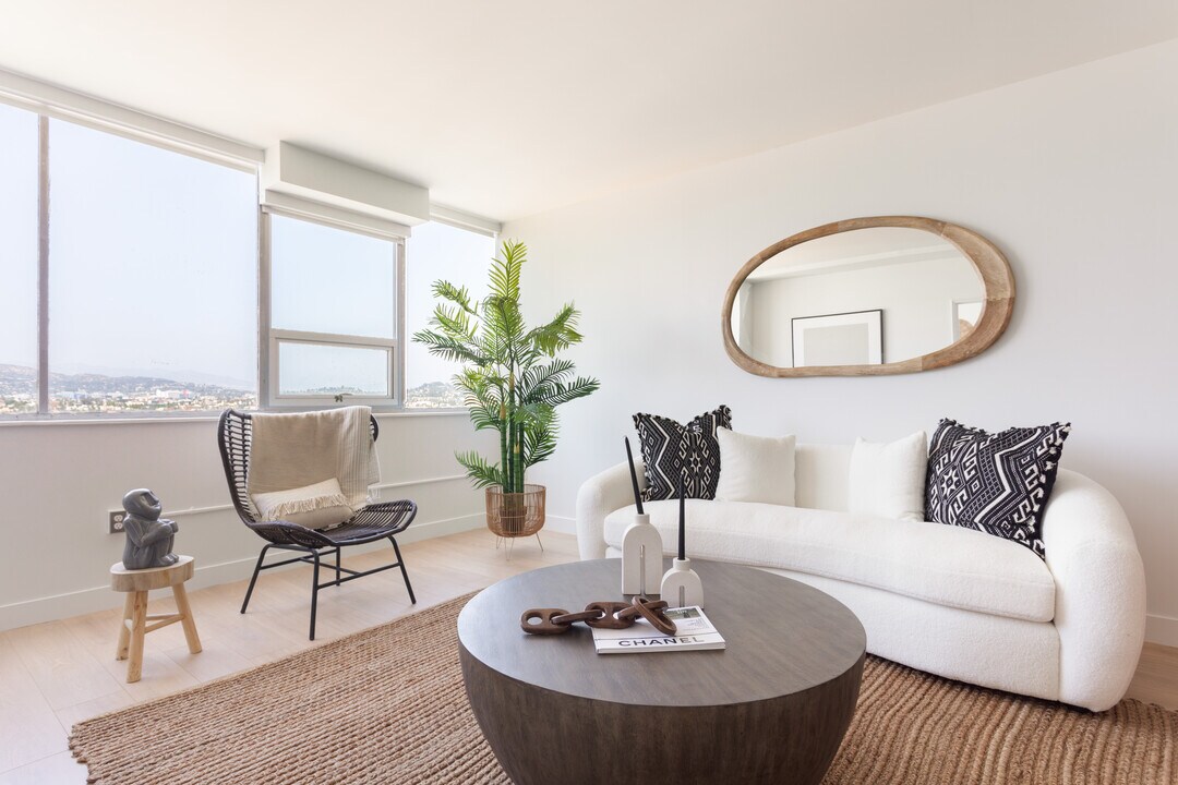 The Gemma, usc, 3540 Wilshire Blvd, Los Angeles, CA 90010, USA, Photo:3