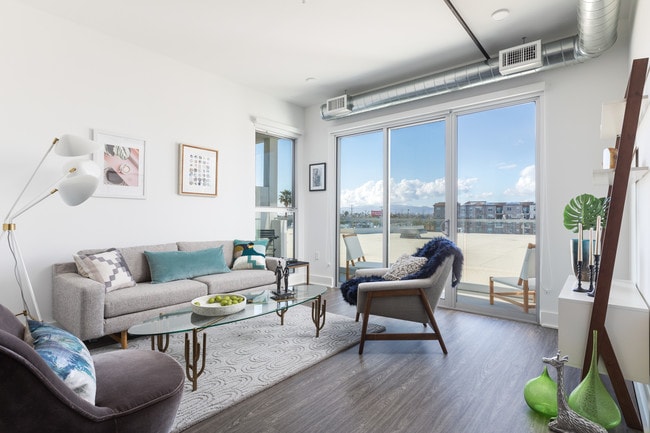 C1 by CLG ( + Coliving), undefined, 4210 Del Rey Ave, Marina del Rey, CA 90292, Photo:3