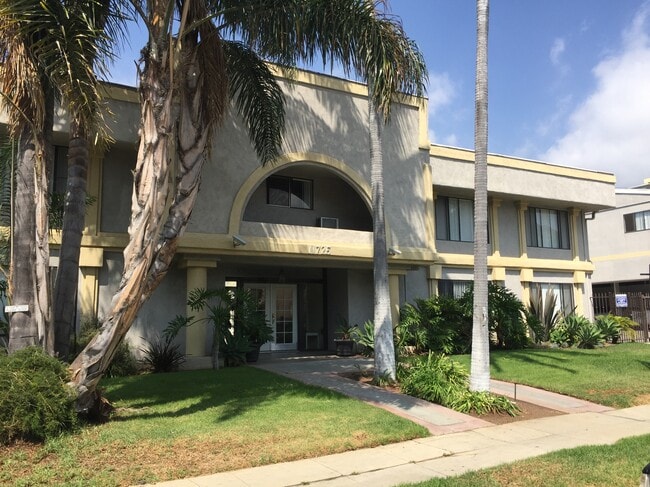 11717-11725 Montana Ave, undefined, 11717-11725 Montana Ave, Los Angeles, CA 90049, Photo:1