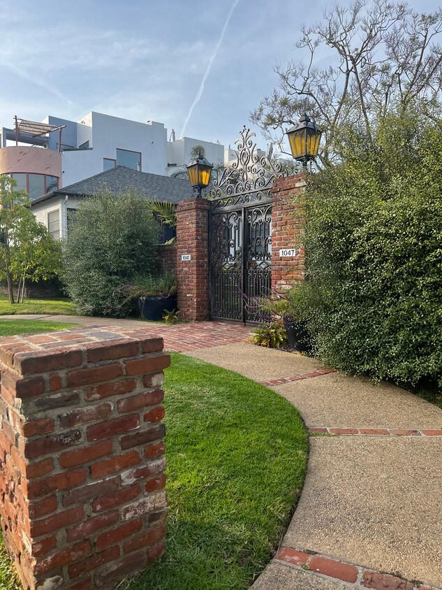 17th Street Villas, undefined, 1041-1047 17th St, Santa Monica, CA 90403, Photo:0