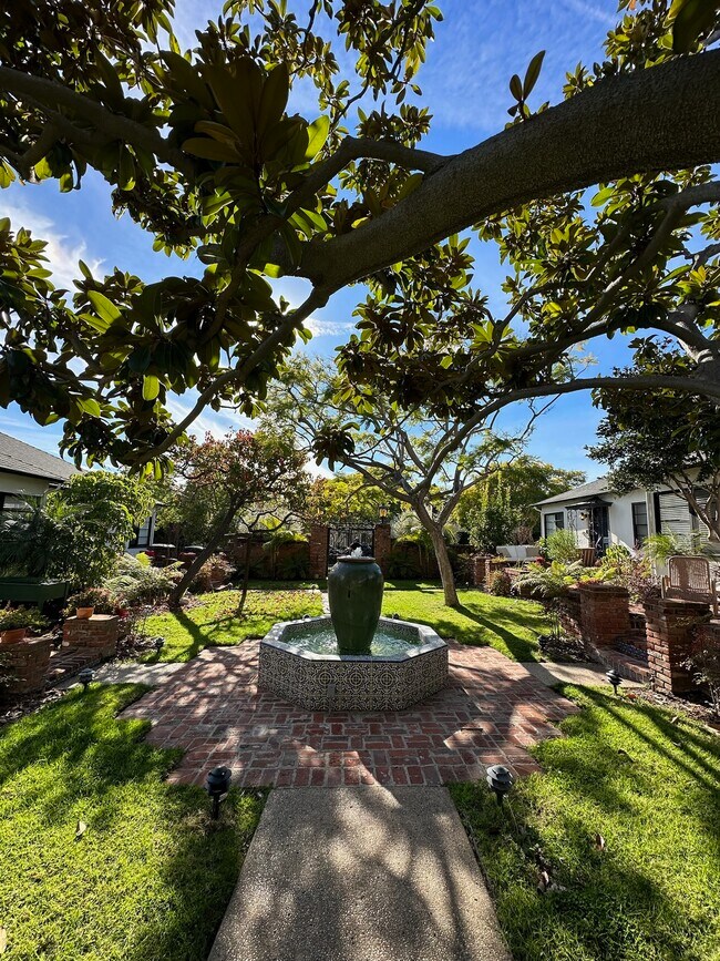 17th Street Villas, undefined, 1041-1047 17th St, Santa Monica, CA 90403, Photo:2