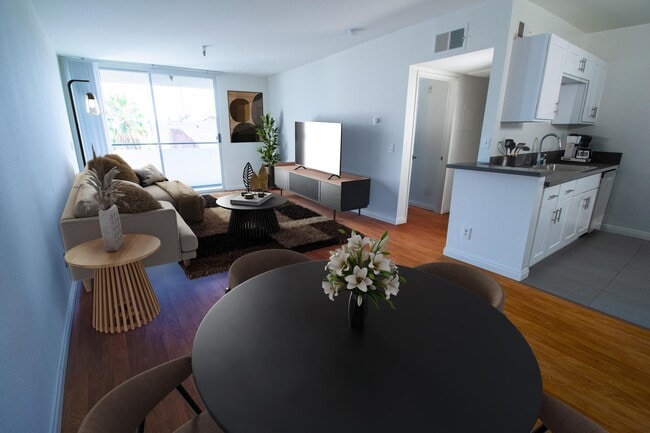 Hollywood Townhomes for Rent, usc, Hollywood, CA, Photo:0