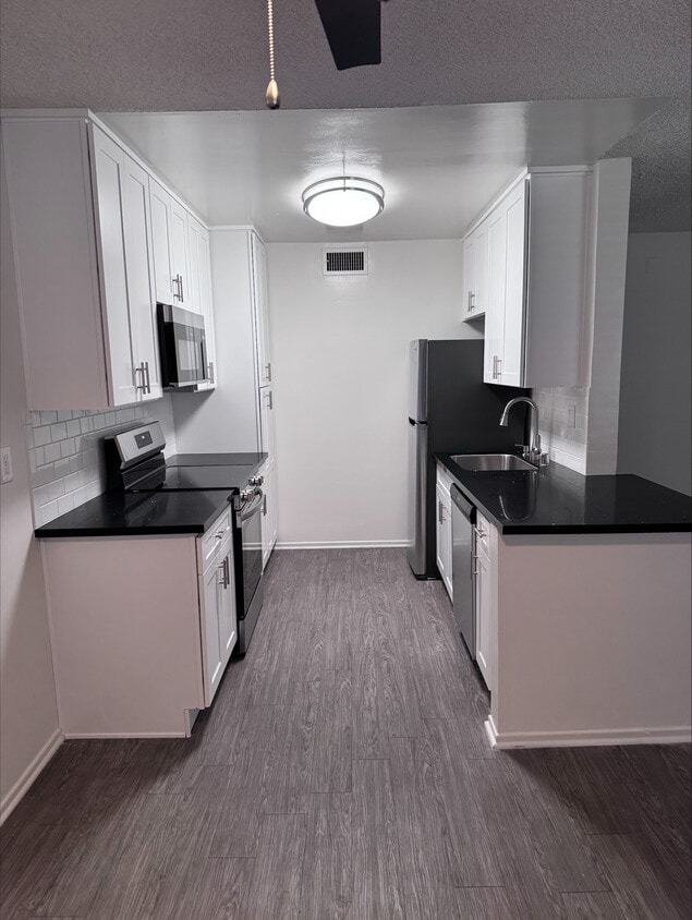 Vista Real Apartments, csun, 16815 Kingsbury St, Granada Hills, CA 91344, Photo:0