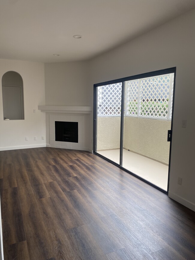 930 S Venice Blvd, undefined, 930 S Venice Blvd, Los Angeles, CA 90291, Photo:2