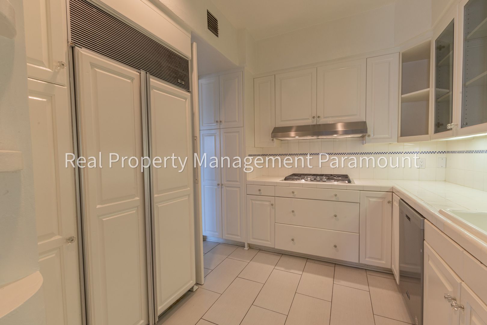 Spacious 3 Bed, 2 Bath Apartment in Beverly Glen Near UCLA, ucla, 1260 S Beverly Glen Blvd APT 206, Los Angeles, CA 90024, USA, Photo:8