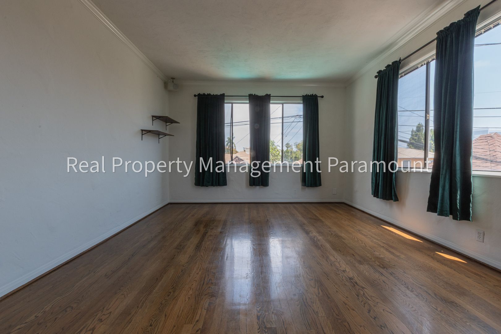 Spacious 3 Bed, 2 Bath Apartment in Beverly Glen Near UCLA, ucla, 1260 S Beverly Glen Blvd APT 206, Los Angeles, CA 90024, USA, Photo:15