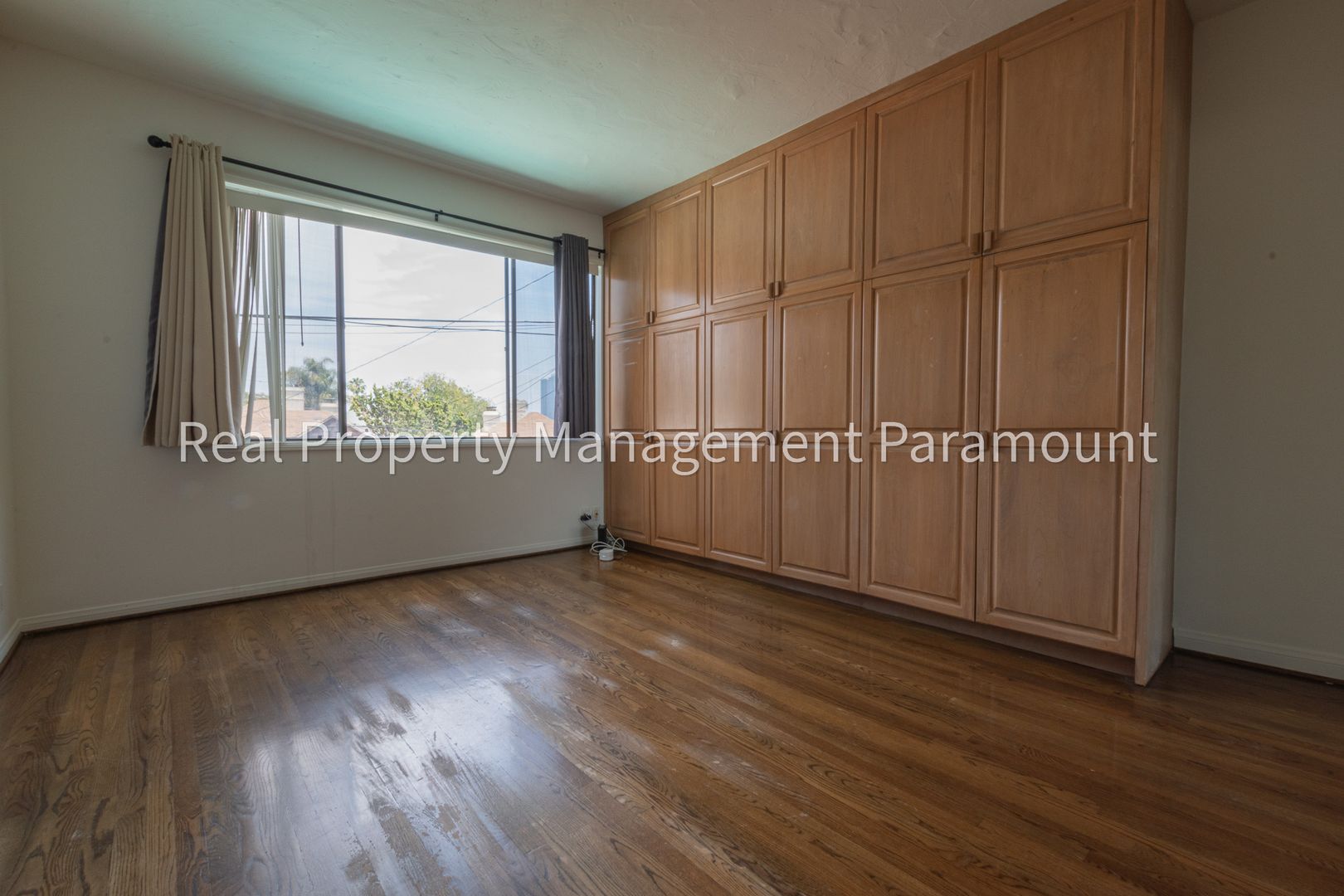 Spacious 3 Bed, 2 Bath Apartment in Beverly Glen Near UCLA, ucla, 1260 S Beverly Glen Blvd APT 206, Los Angeles, CA 90024, USA, Photo:20