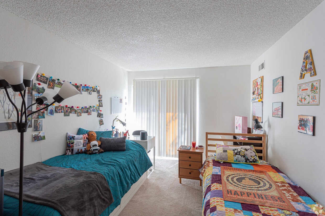 Viking Apartments, undefined, 801 D St, Davis, CA 95616, Photo:0