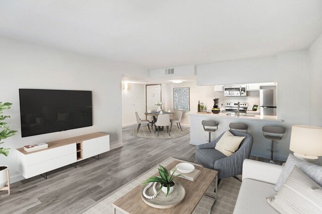 Zelzah Court, csun, 9810 Zelzah Ave, Northridge, CA 91325, Photo:2