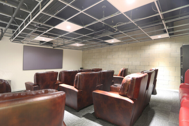 1027 Wilshire Blvd, usc, 1027 Wilshire Blvd, Los Angeles, CA 90017, USA, Photo:18