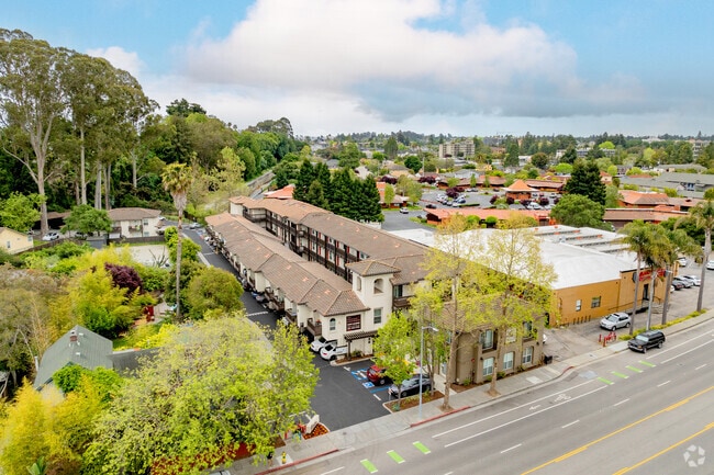 The Breakers, undefined, 630 Water St, Santa Cruz, CA 95060, Photo:1