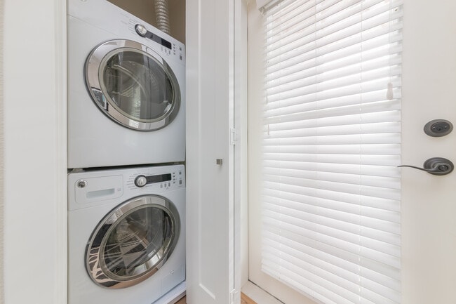The Breakers, undefined, 630 Water St, Santa Cruz, CA 95060, Photo:3