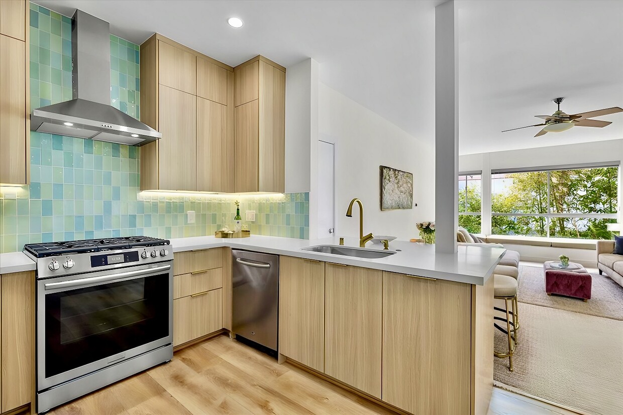2221 Ocean Ave, undefined, 2221 Ocean Ave, Santa Monica, CA 90405, Photo:0