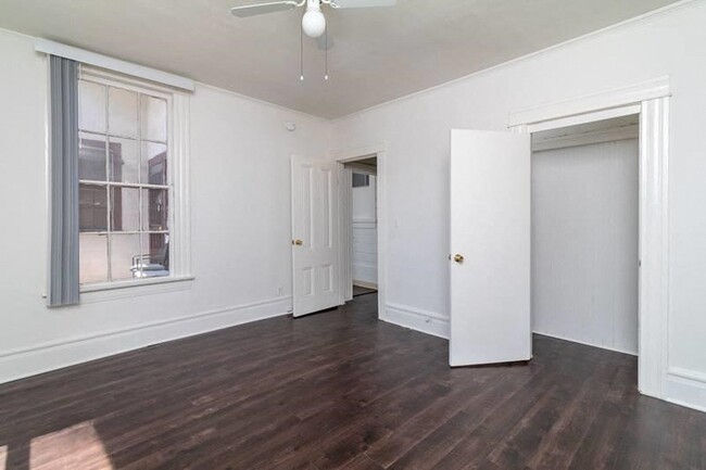 B09--2126-50 S OAK / 867-89 W 23rd, usc, 867 W 23rd St, Los Angeles, CA 90007, USA, Photo:4